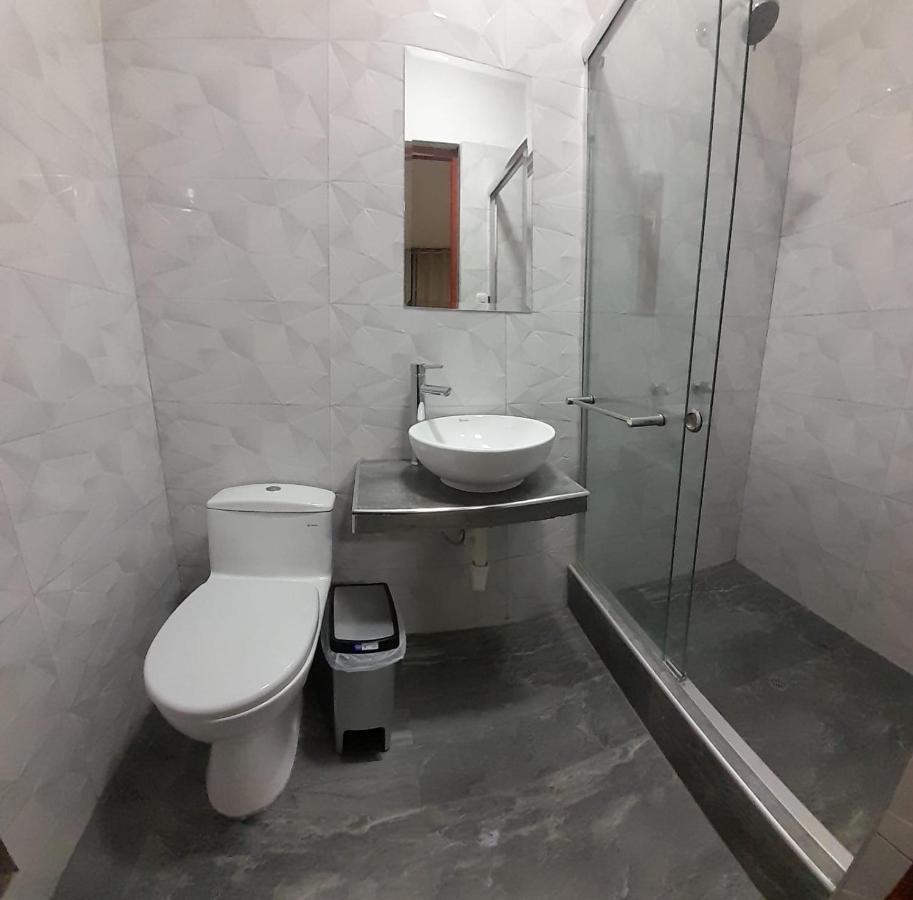 Ronald Hotel Churin Exterior foto